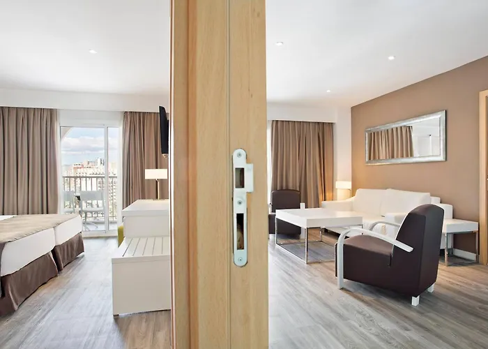 Hotel SOL by Meliá Pelícanos Ocas
